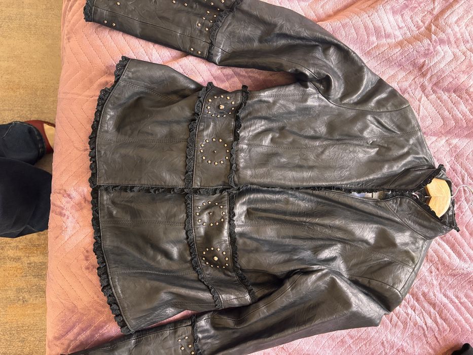 Продам кожанную куртку