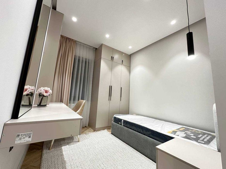 Аренда квартира 4 ком Евроремонт 4/4/12    110м2