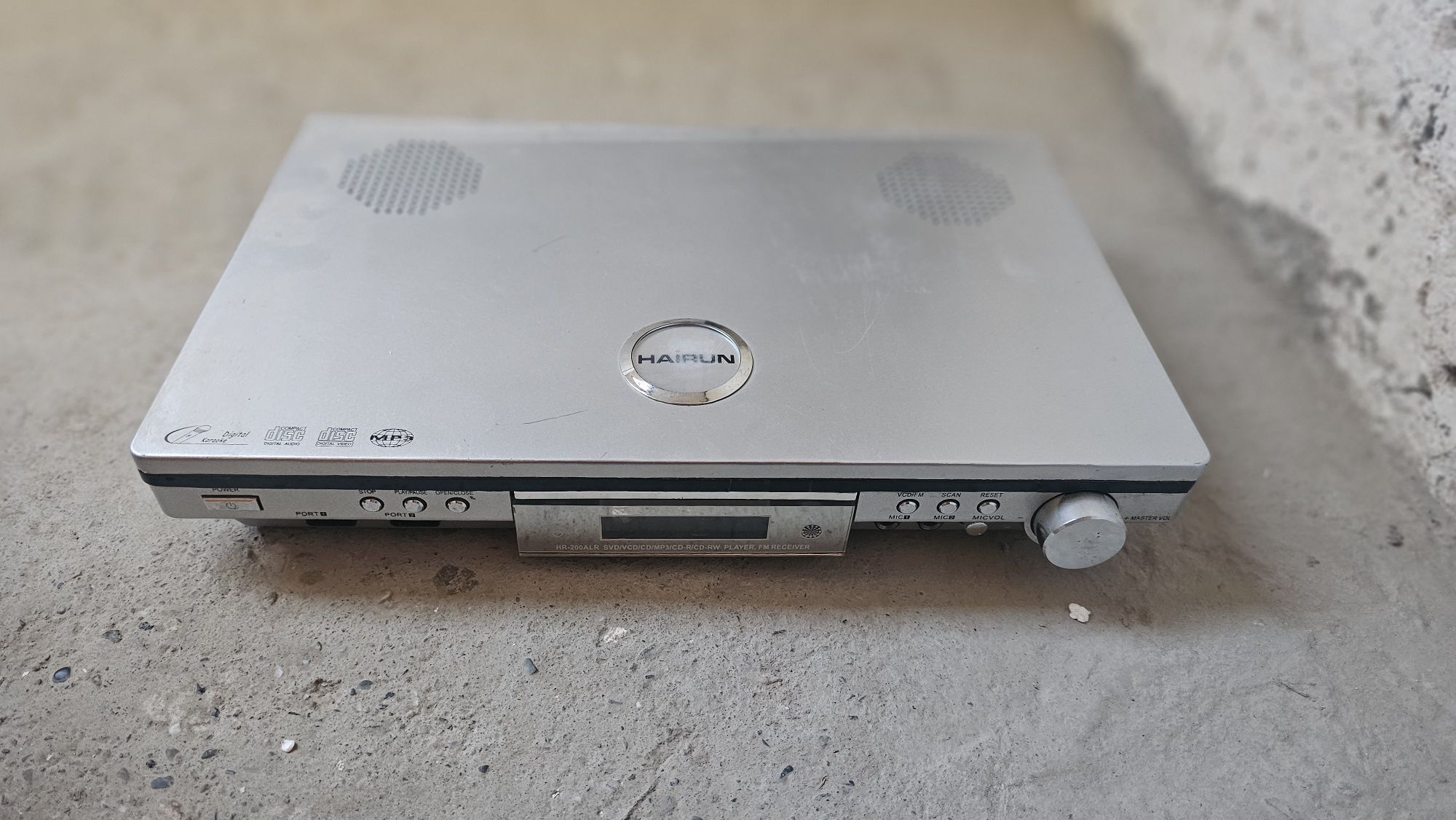 Videokaseta player, DVD player va SONY o'yin playeri