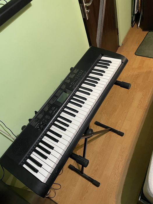Sintetizator si pian Casio