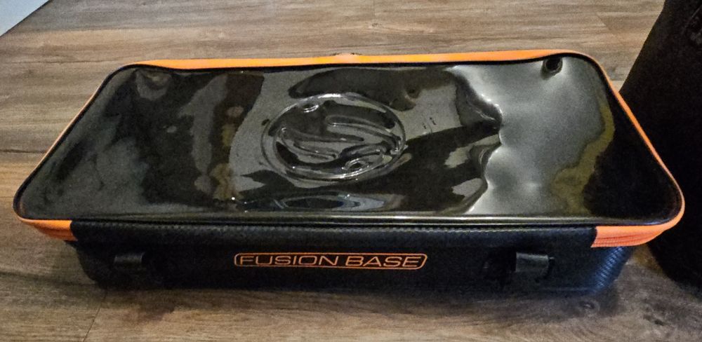 Карбонов сак GURU