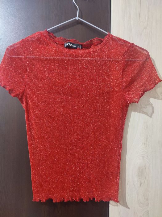 Червена тениска XS