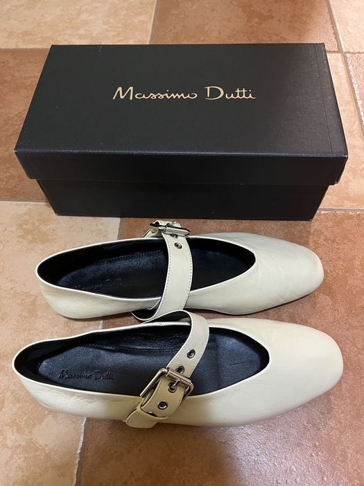 Продавам балеринки Massimo Dutti