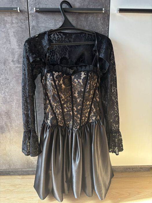 Платье чёрное новое