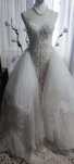 Vind rochie mireasa model deosebit  1100 lei