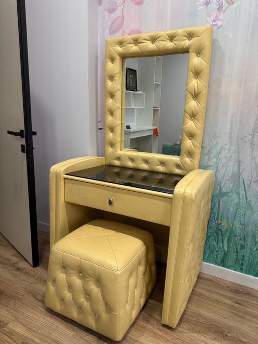 Туалетный столик