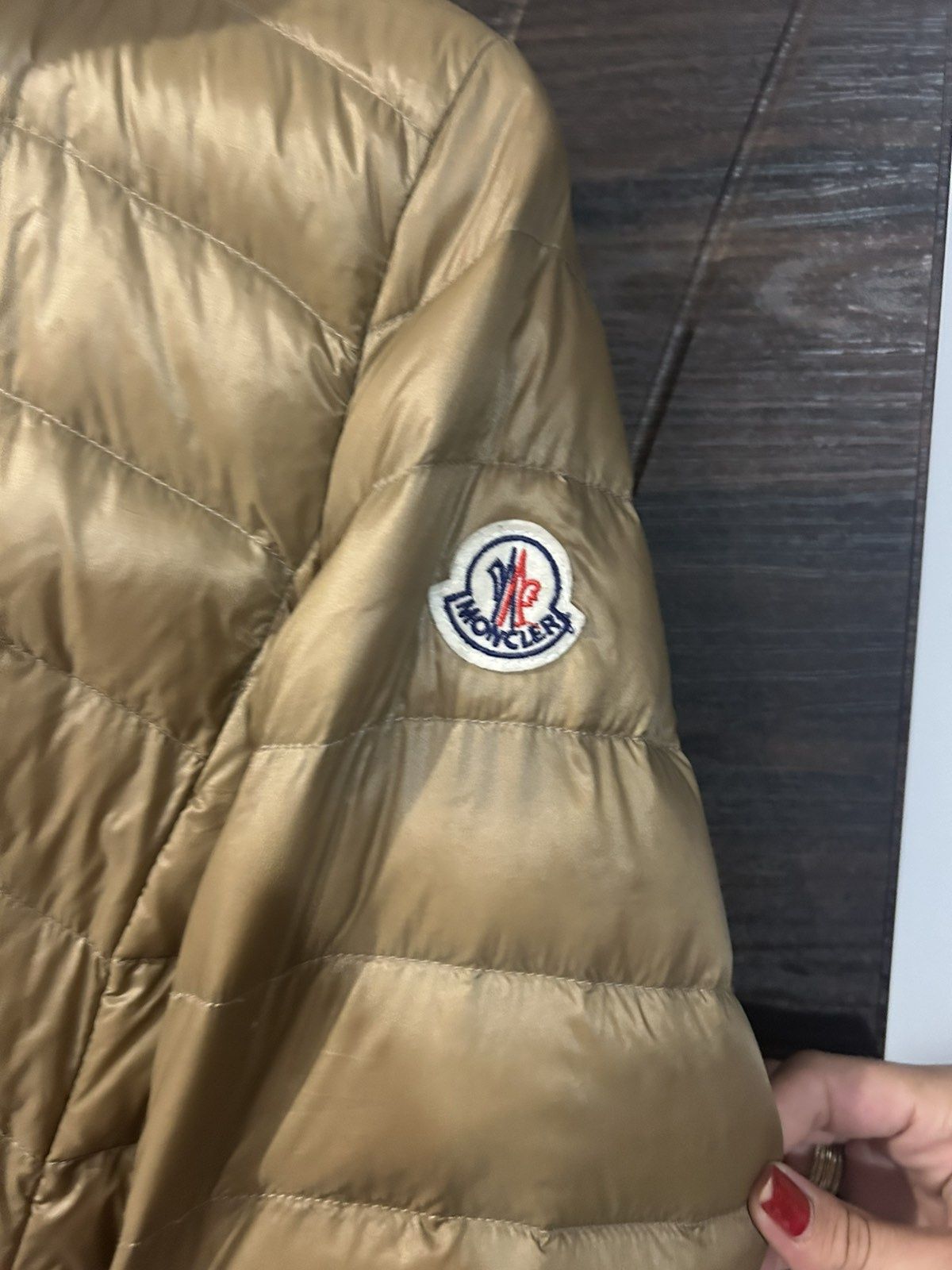Яке moncler с размер