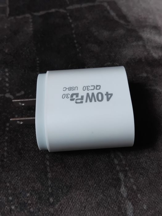 Incarcator rapid /Adaptor la priza USA/Japan ,Nou