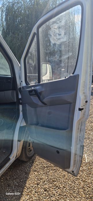Usa fata  Aripa Capota Bara Rezervor  Mercedes Sprinter 906