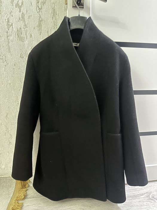 Продается пальто осеняя