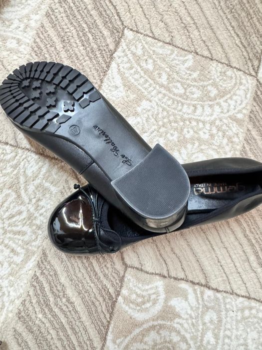 Vand sandale tip pantofi