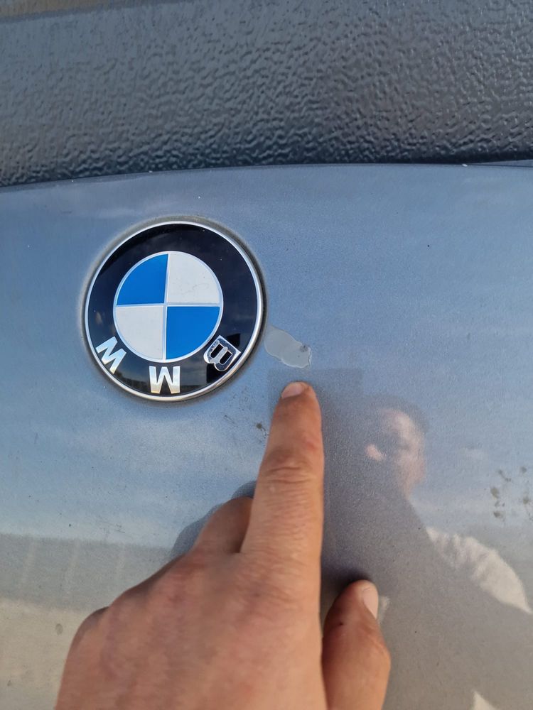 Capota BMW f01 f02 seria 7 cu mic defect
