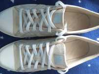 Adidasi sleek series