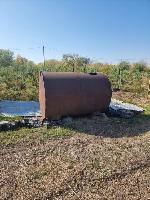 Продам Ёмкость из под воды 3 куба