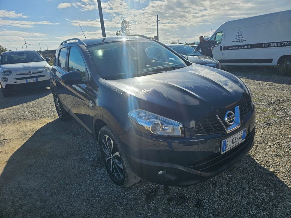 Vând nissan qashqai