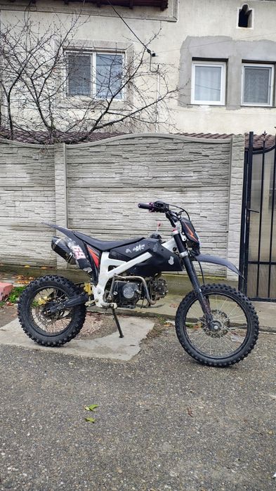 Vând cross 125 kxd