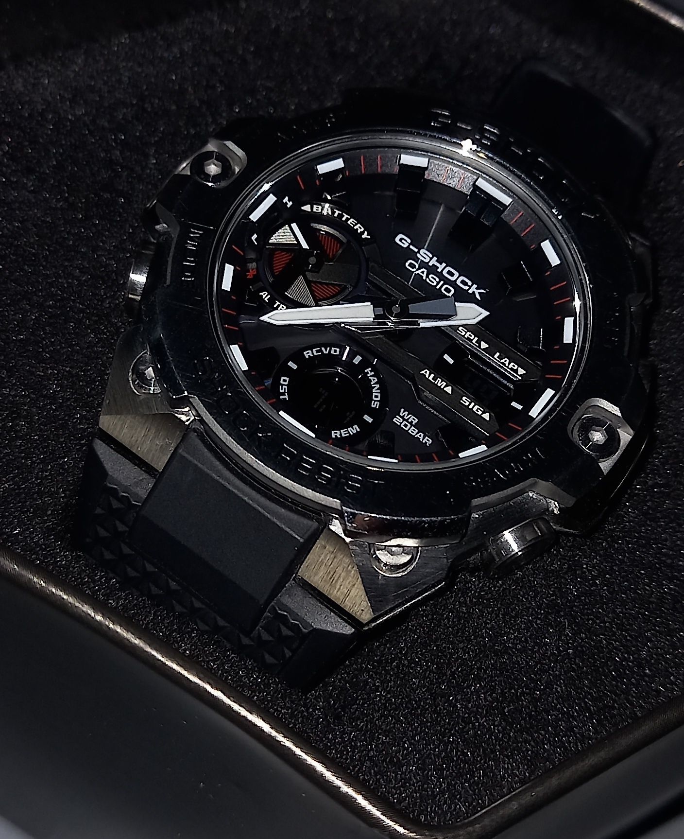 Продам часы G-SHOCK GST-B 400