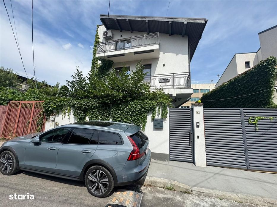 De inchiriat | Casa cu 4 camere | Aviatiei