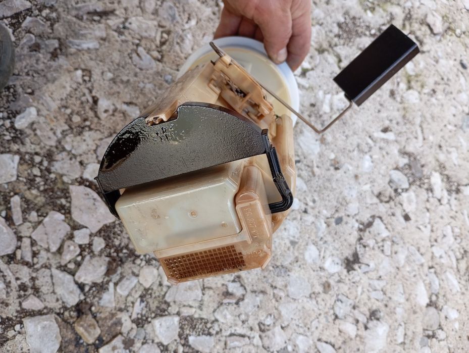 Нивомер в резервоар Audi A3 8l 1.9 90