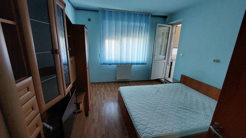 Inchiriez apartament 2 camere cu loc de parcare inclus