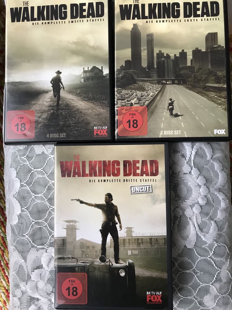 Walking Dead sezonul 1, 2, 3 DVD - uri vidio