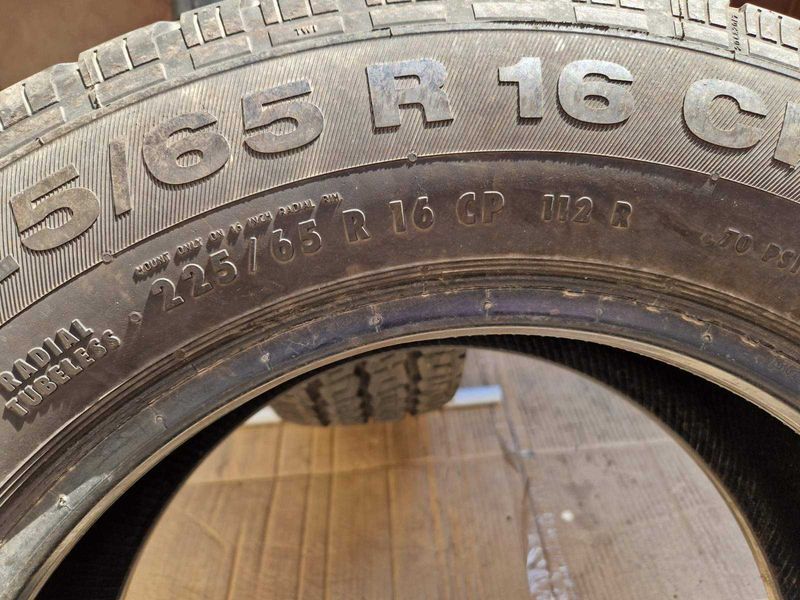 2 Continental R16C 225/65
летни бусови гуми
DOT3819