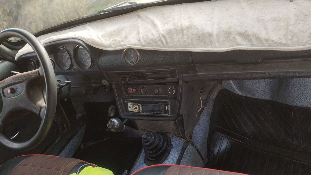 Mashina zoʻr xolada