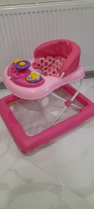 Проходилка за момиче