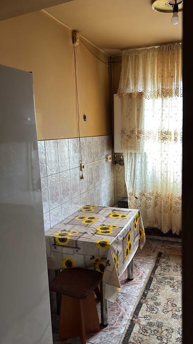 Se vinde 2 camere
