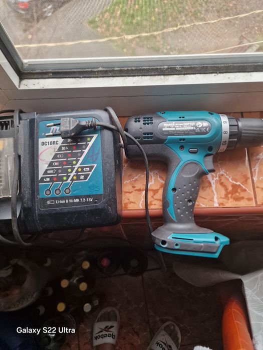 Autofiletanta si incarcator Makita fara acumulator perfect functionale