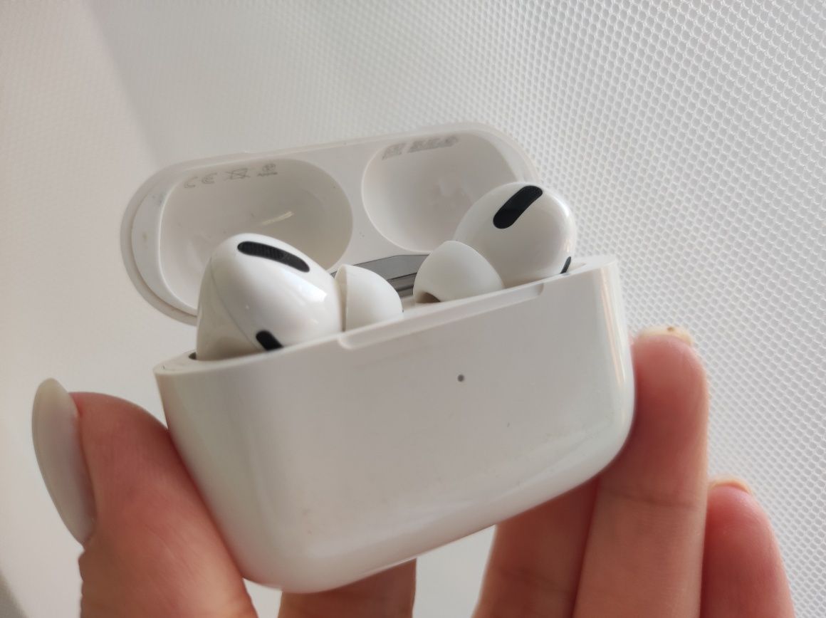 Наушники Apple AirPods pro