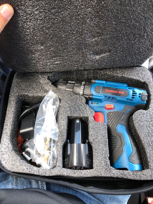 Bormasina cu acumulatori