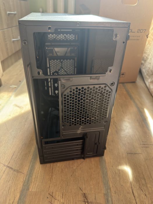 Pc кутия Aero cool