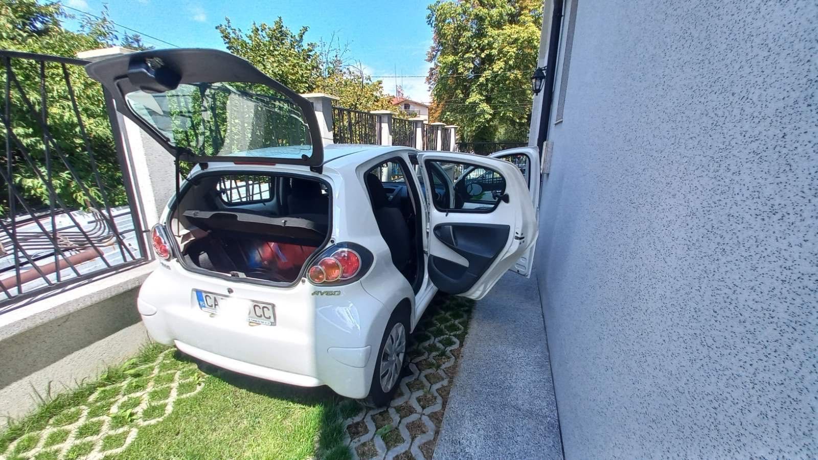 Toyota Aygo 2012г
