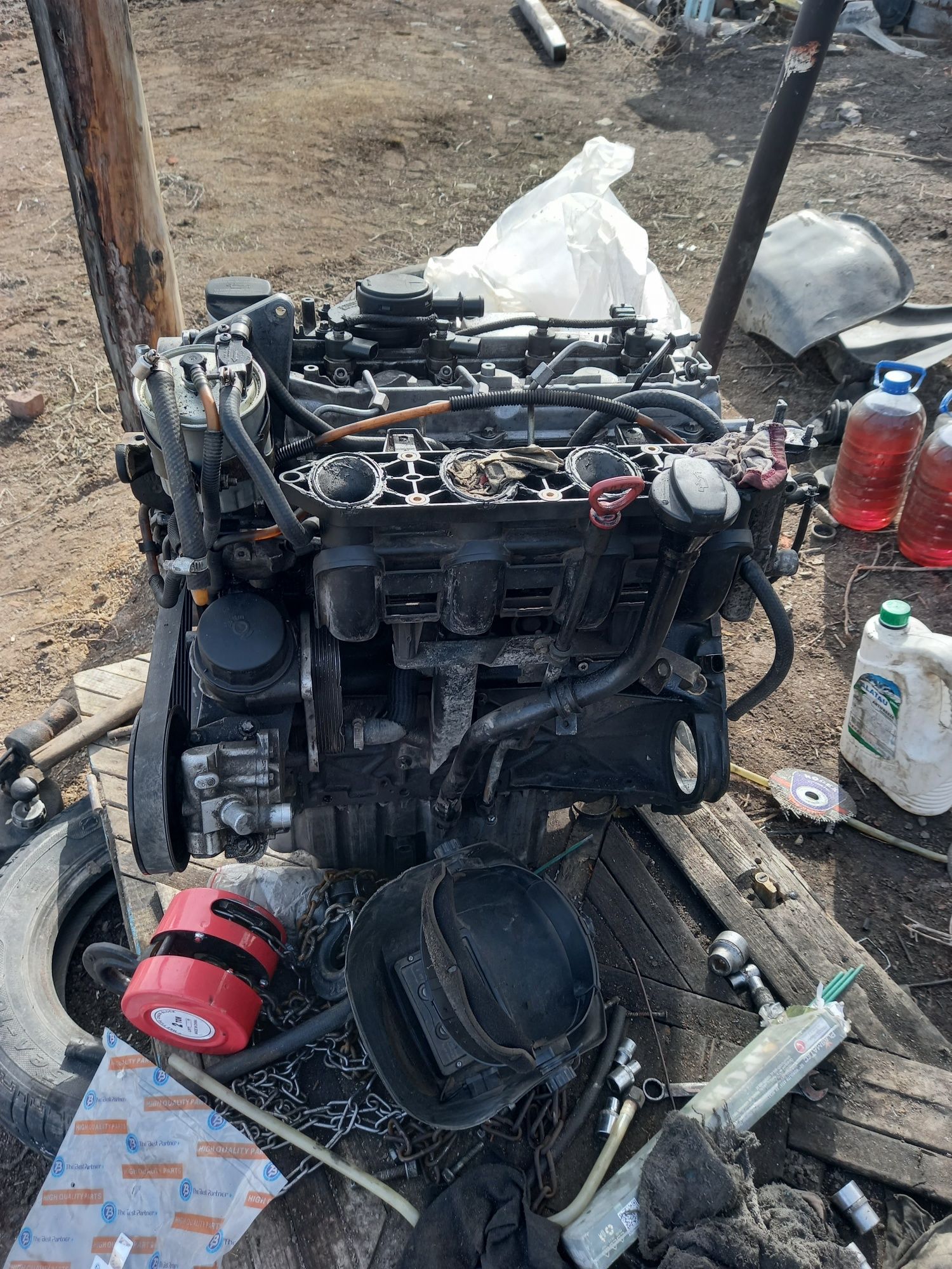 Двигатель 611 2.2