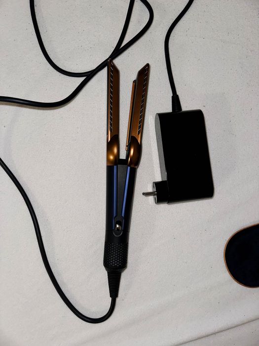 Aparat de îndreptat părul Dyson Airstrait™ (Prussian Blue/Copper)