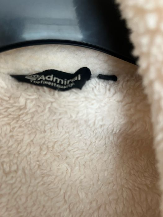 Яке пухкао цвят беж модерно