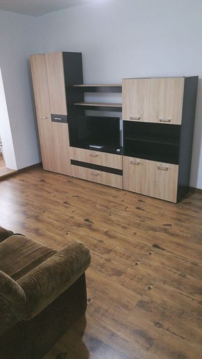 Craiovita,  2 semi, et3/4, mob+utilat, termoficare !