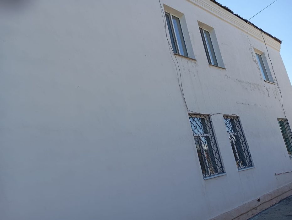 Продам двух комнатную квартиру по Ауэзова