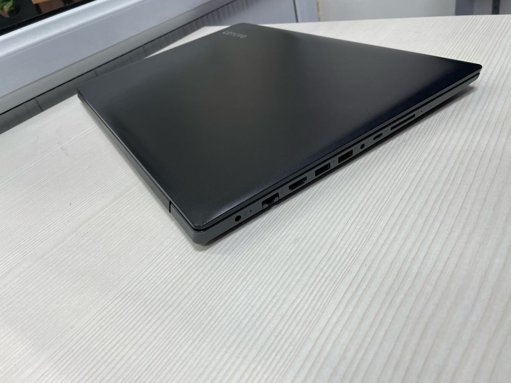 Ноутбук lenovo core i5-7th Озу 8gb SSD 256gb быстрый унверсальный