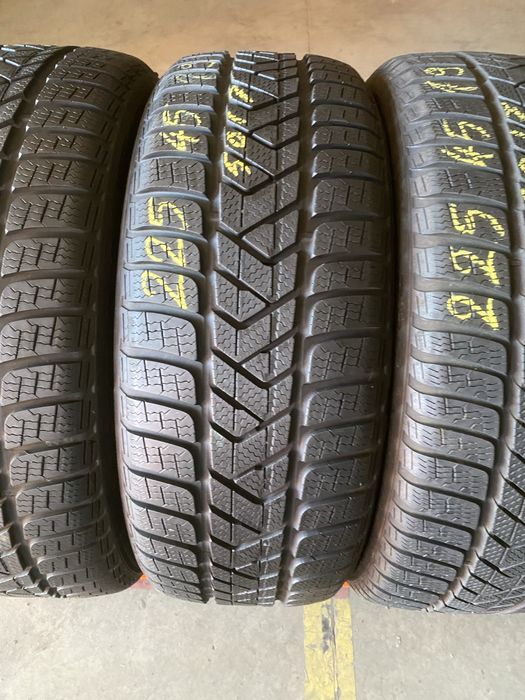 Anvelope iarna 225/45/19 Pirelli Sottozero 3 225 45 19 R19