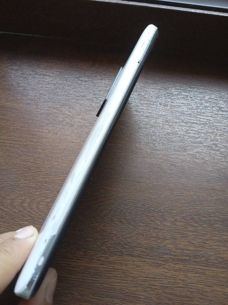 Redmi note 10 sotiladi sochma