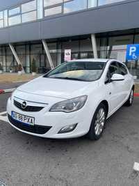 Opel Astra J  / 1.7 cdti / Xenon /Clima