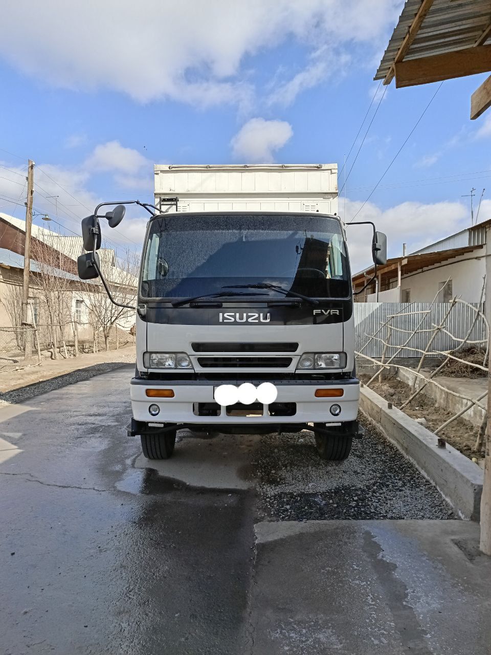 Isuzu 10 tonnalik