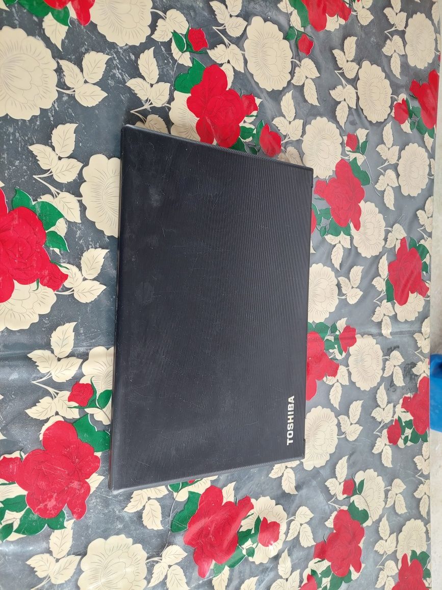 Laptop Toshiba Satelite i5