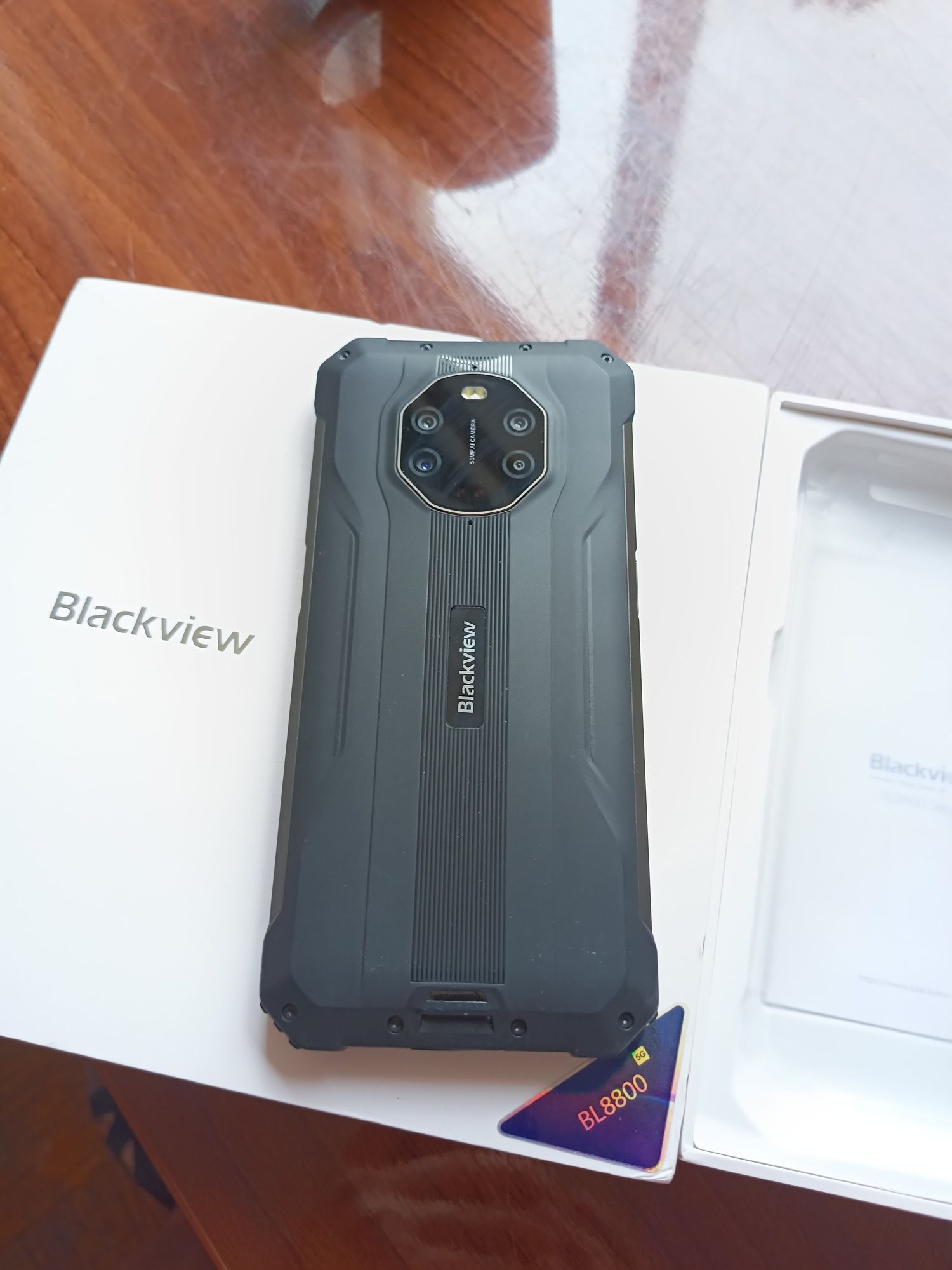 Продам защищённый смартфон Blackview BL8800 5G