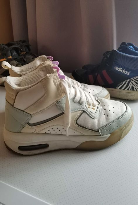 Зимни обувки Зара 34 номер + 2 бр подарък