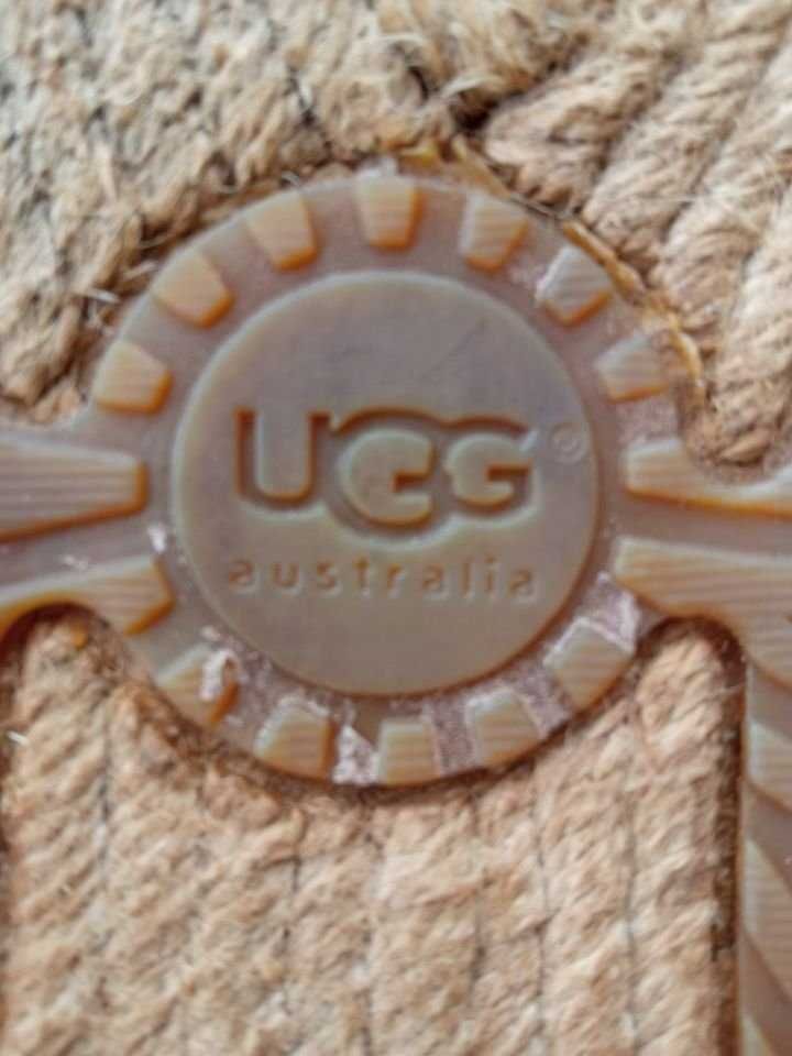 Sandale UGG Australia, marime 39 (24.5 cm)