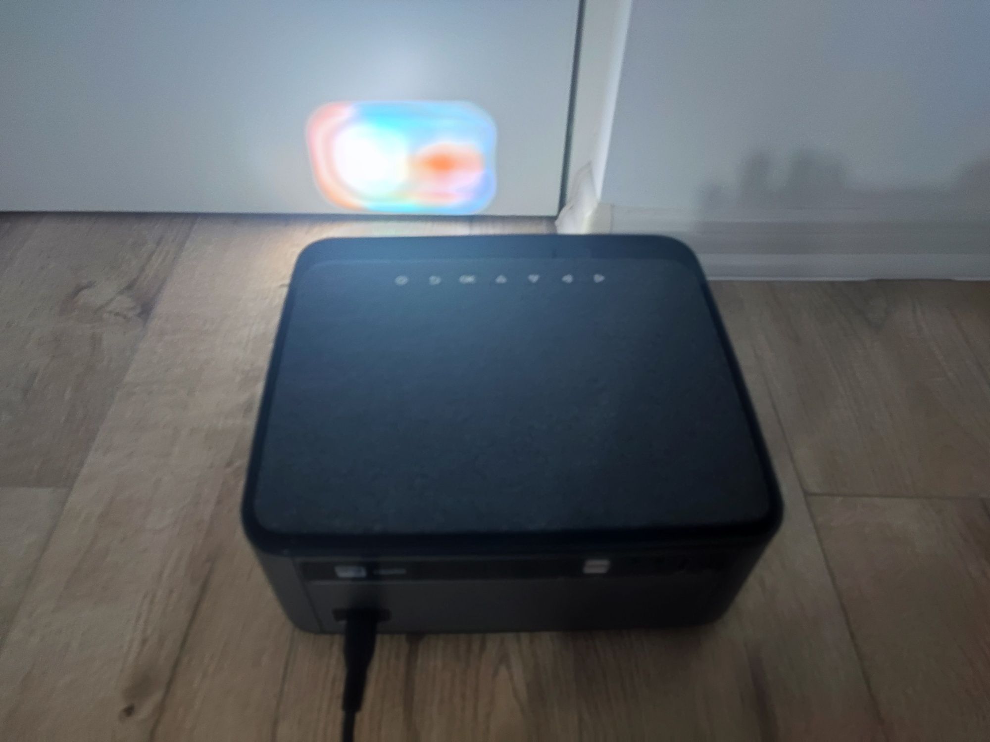 Video proiector Lumeri Full HD Led projector F560