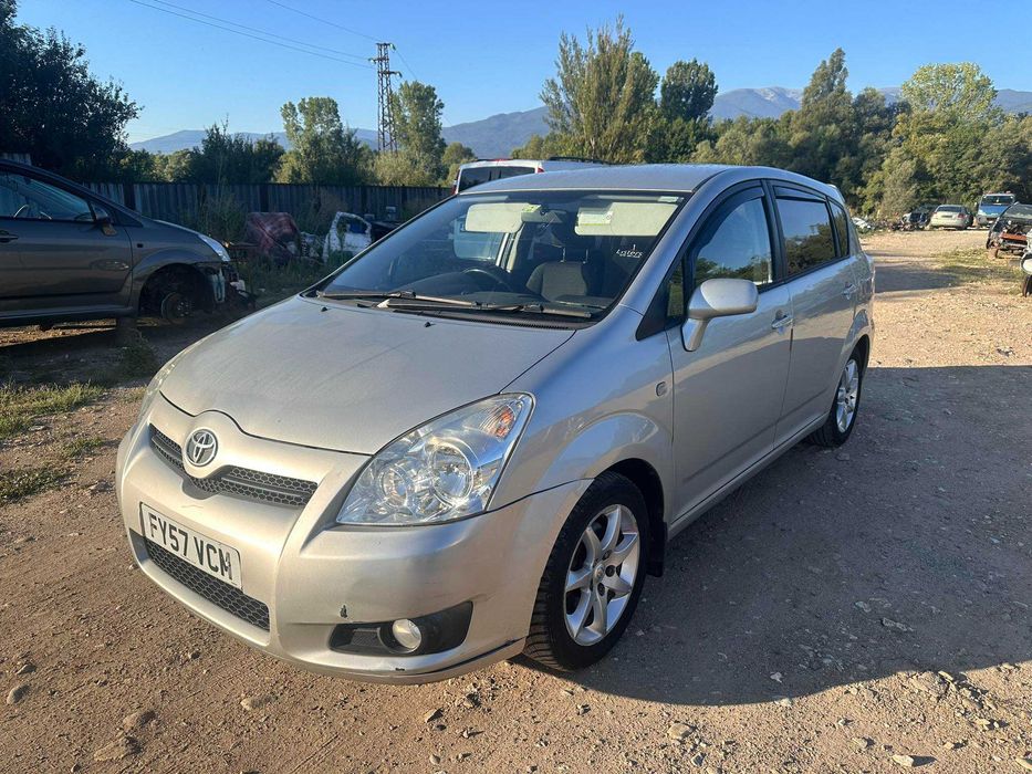 Toyota Corolla Verso Корола Версо 2.2 136 d-4d Facelift На Части